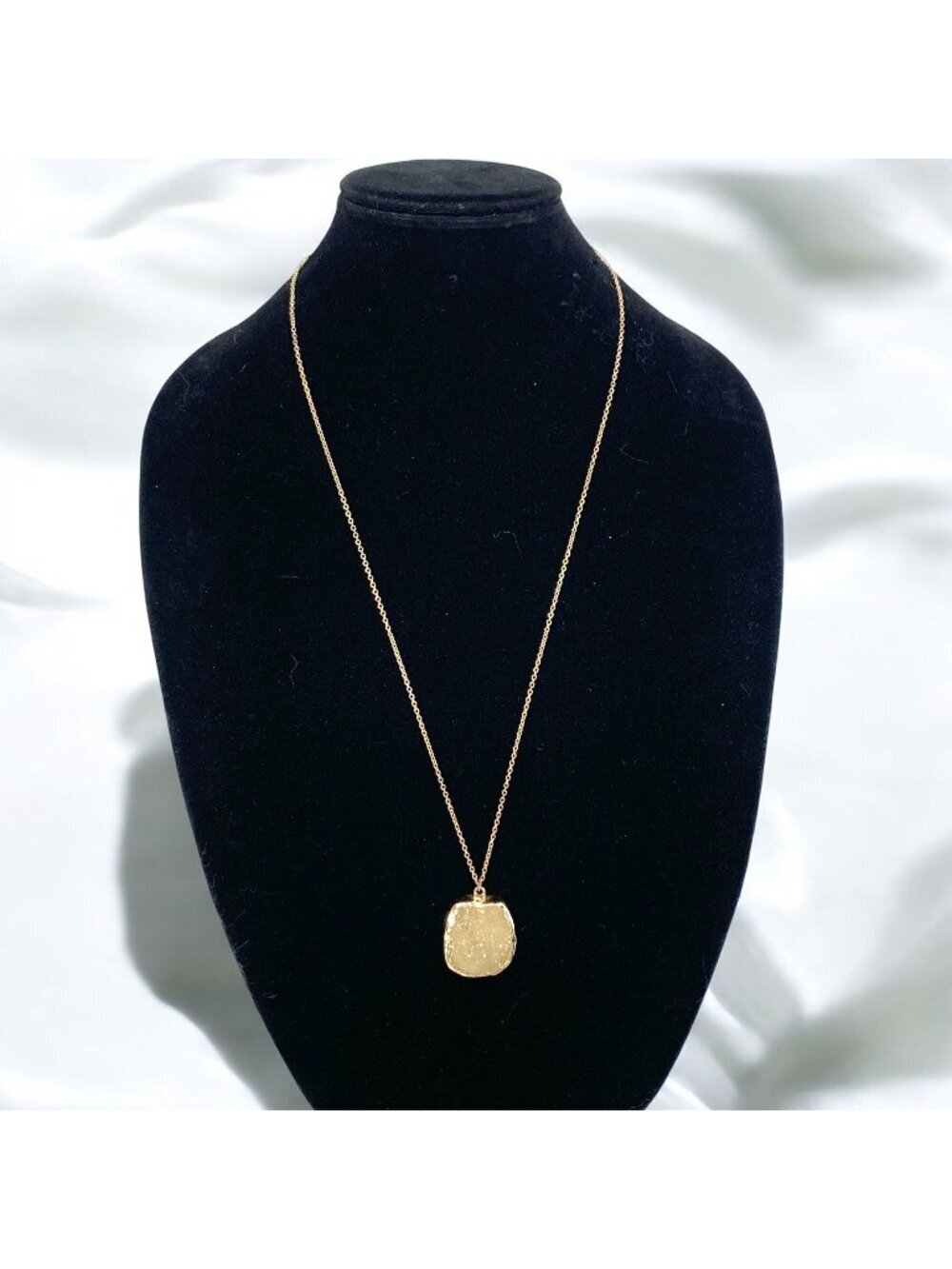 Gold-Plated Natural Druzy Pendant Necklace With Adjustable Chain 28"L